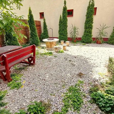 Villa Aida Apartman Hajduszoboszlo Exterior photo