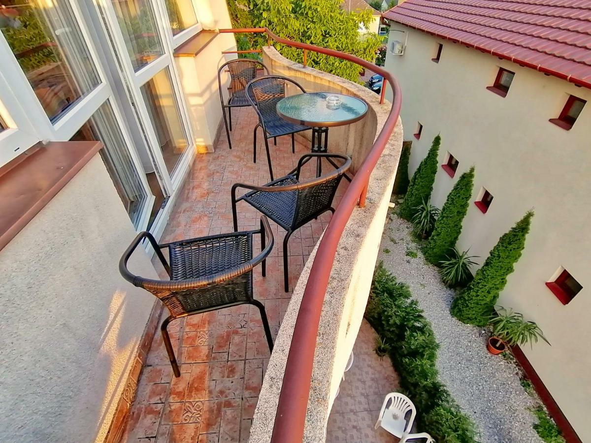 Villa Aida Apartman Hajduszoboszlo Exterior photo