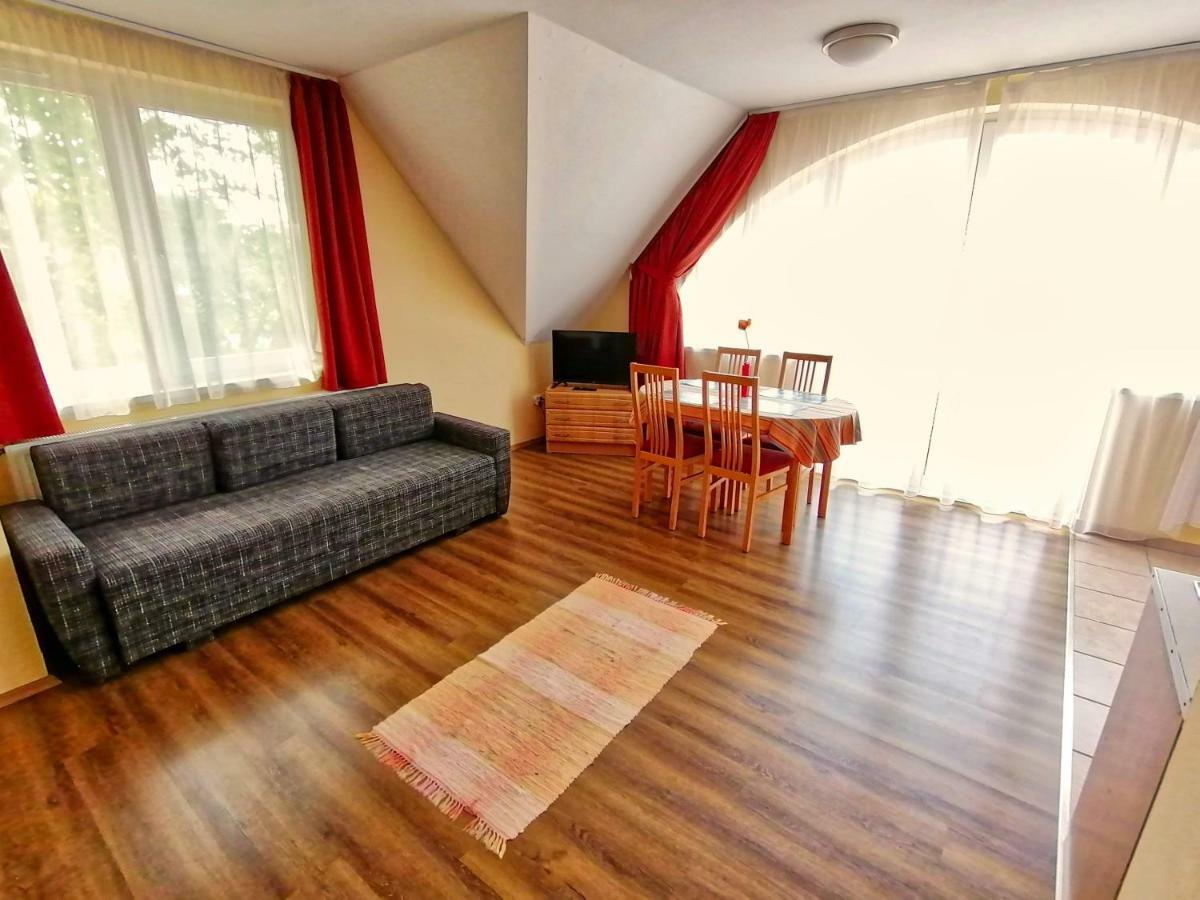 Villa Aida Apartman Hajduszoboszlo Exterior photo
