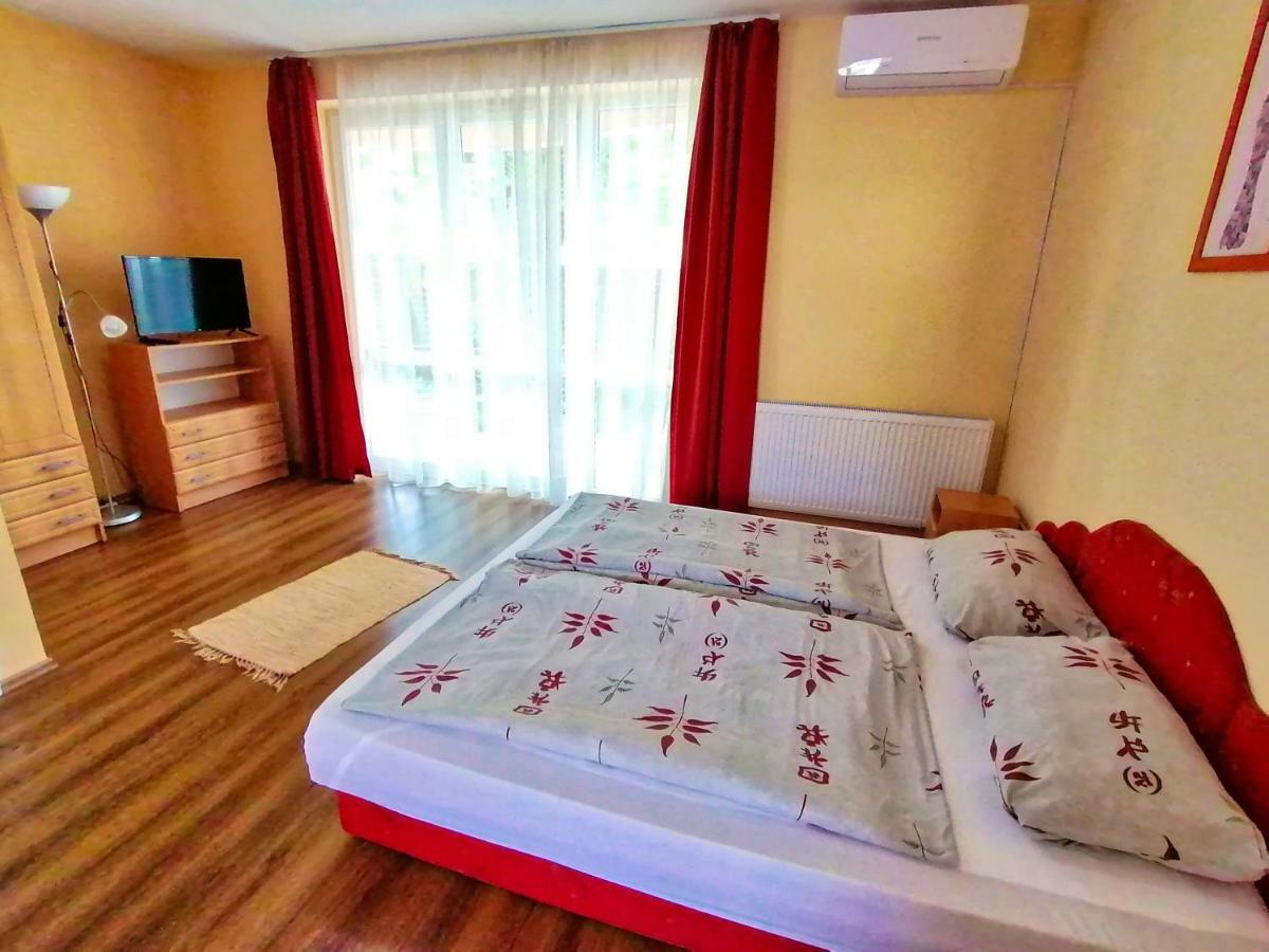 Villa Aida Apartman Hajduszoboszlo Exterior photo